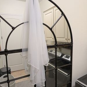 Elegant Two Tier White Sheer Veil With Beading And Pearl Edge